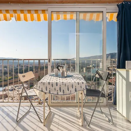 Apartment Palace *