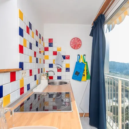Palace Apartment *